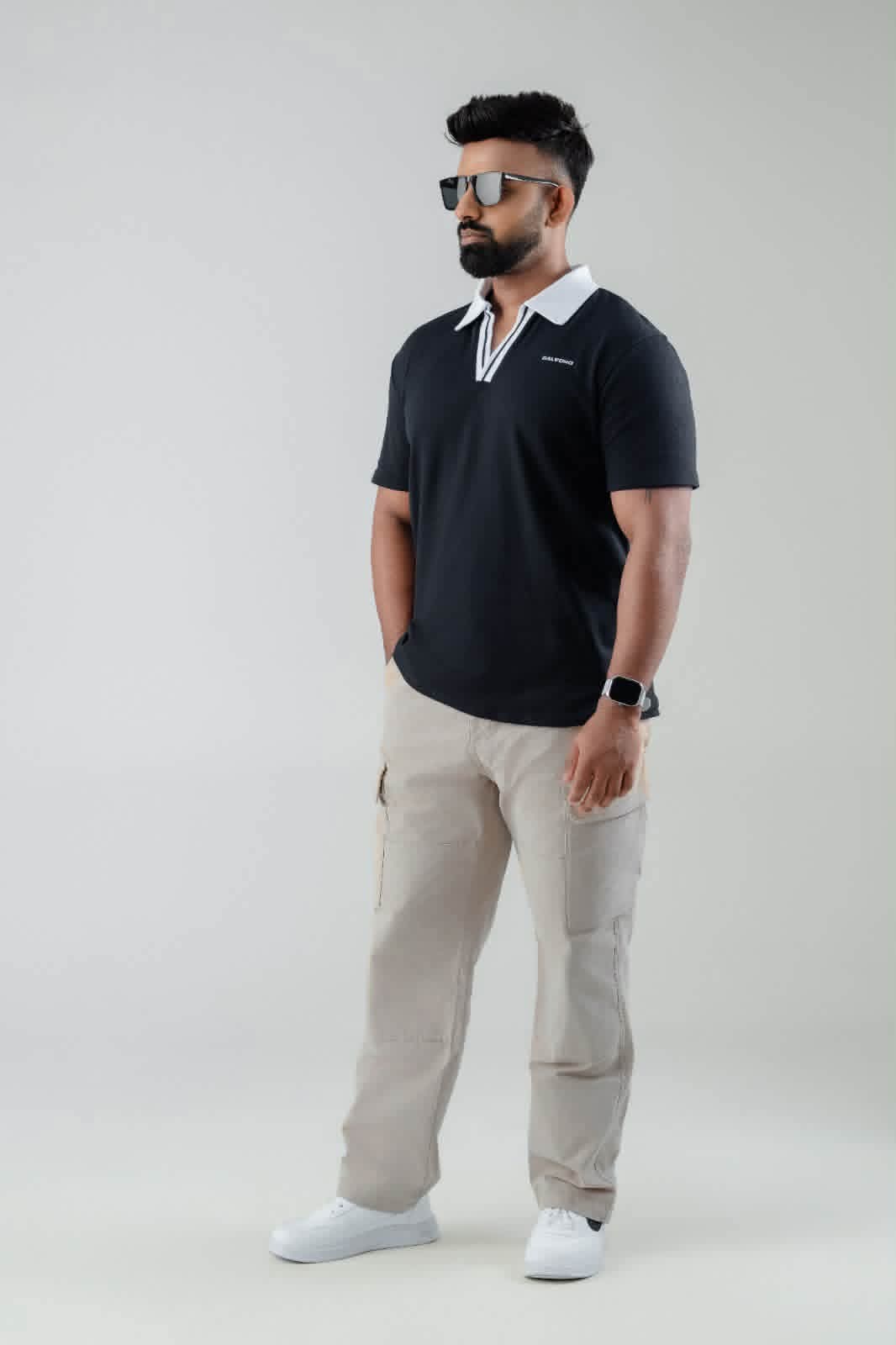 Monochrome polo