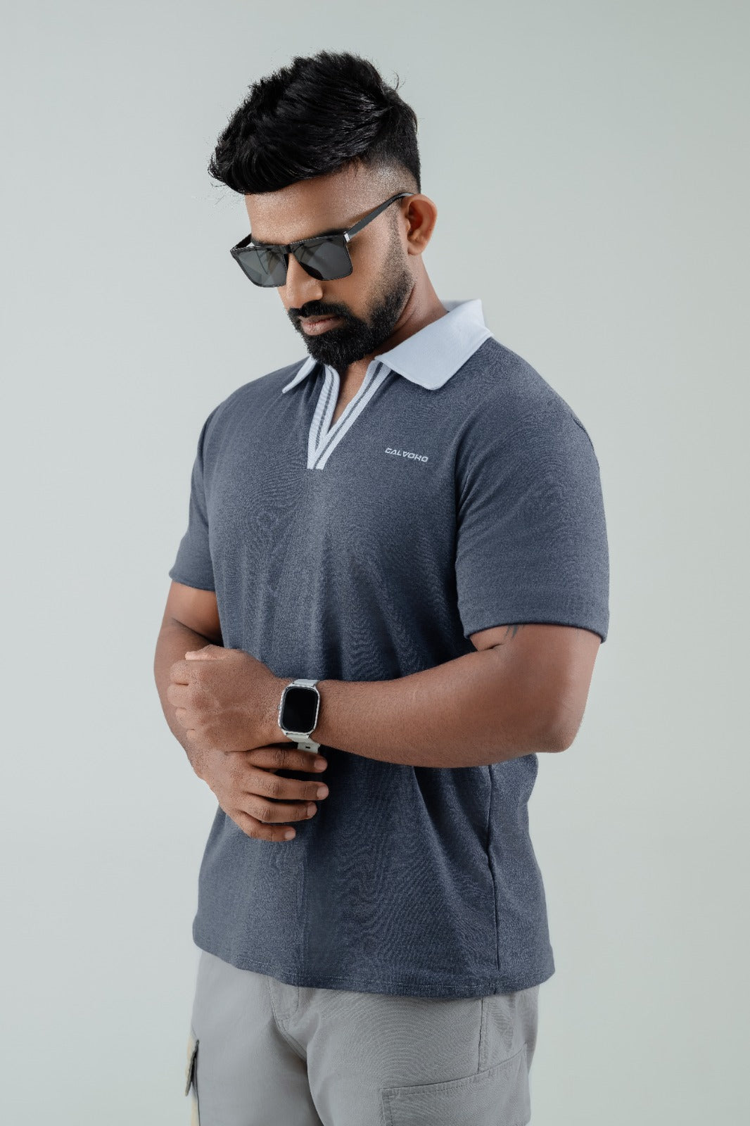 Monochrome polo