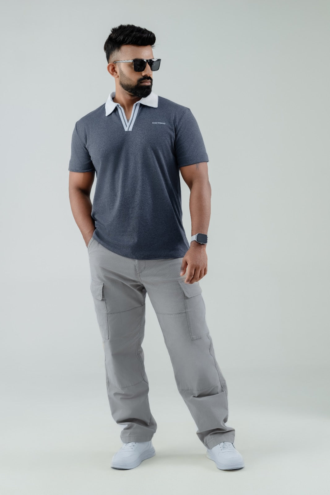 Monochrome polo